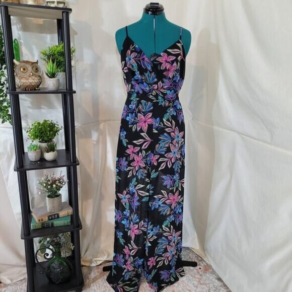 Guess‎ Elana Black Floral Wide Leg Halter Jumpsuit - Size 6 - Picture 3 of 11